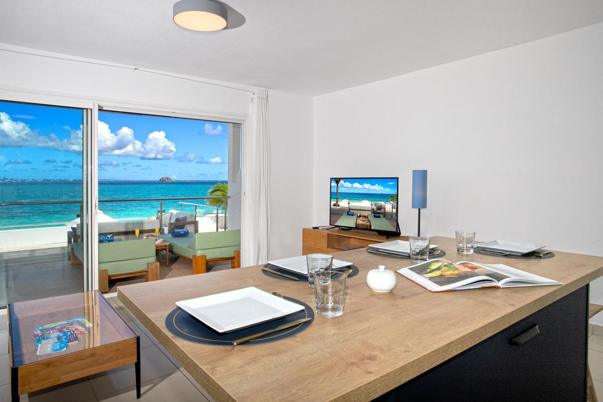 Bleu Emeraude Hotel Grand Case Exterior photo