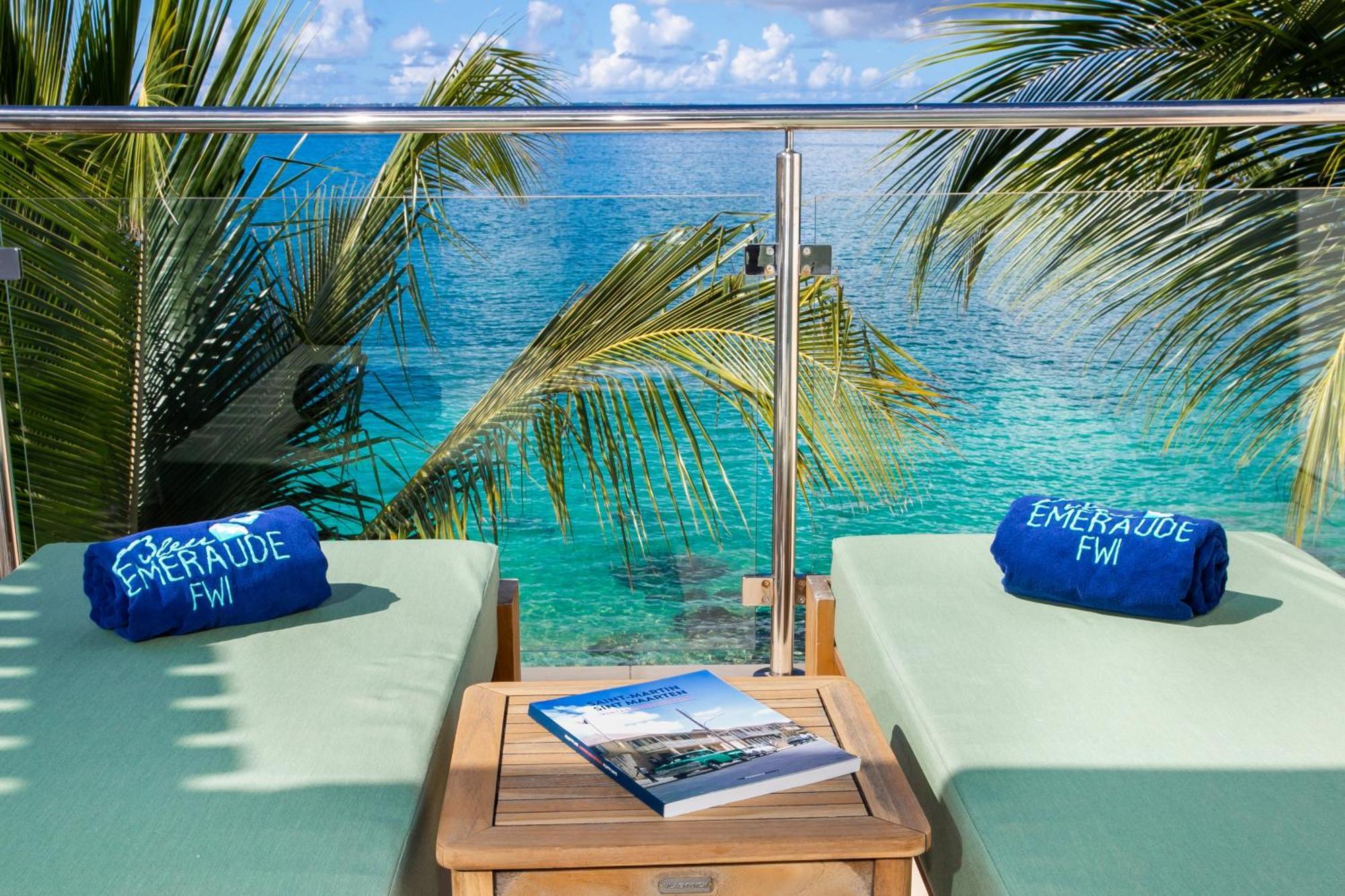 Bleu Emeraude Hotel Grand Case Exterior photo