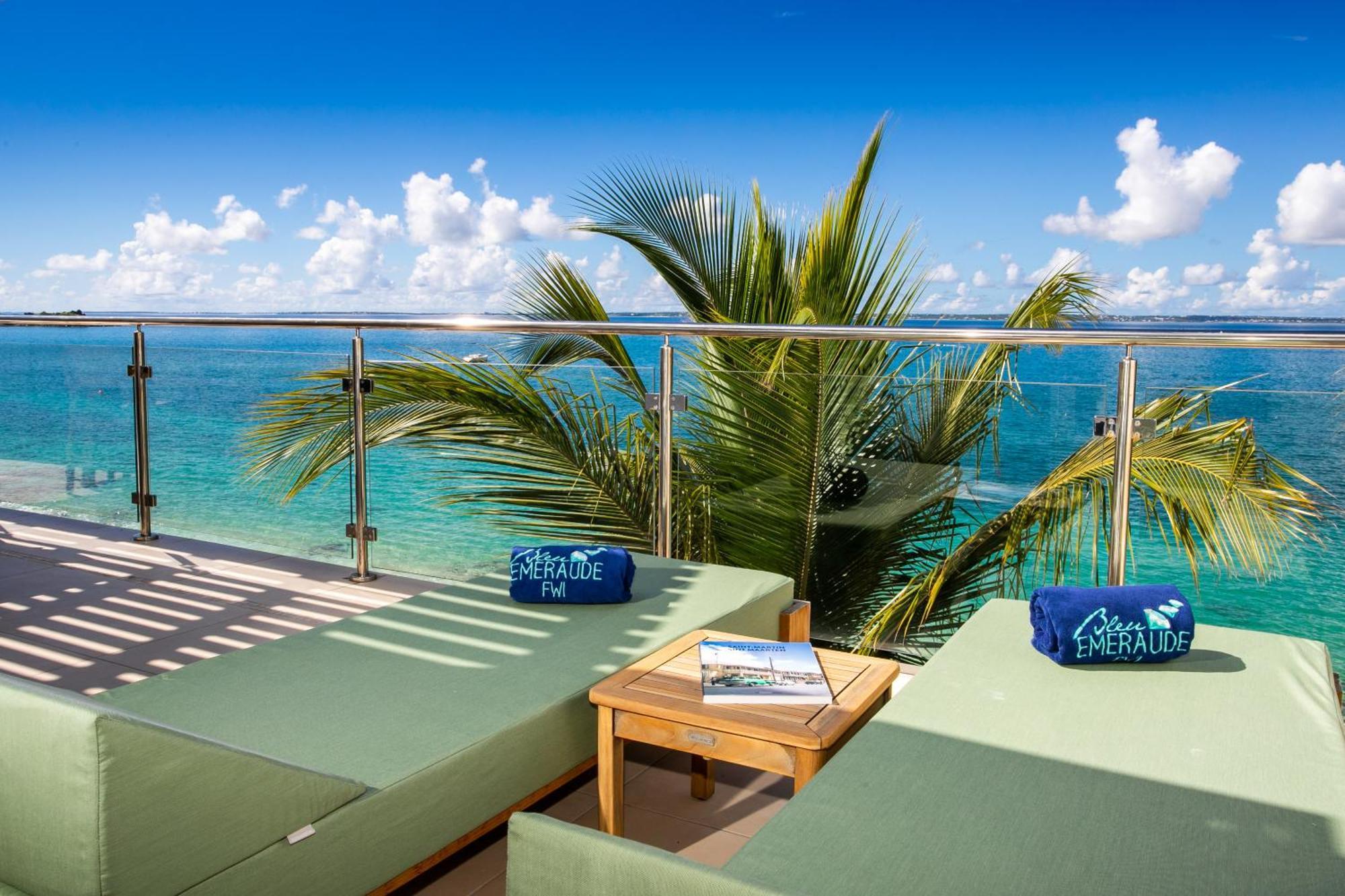 Bleu Emeraude Hotel Grand Case Exterior photo